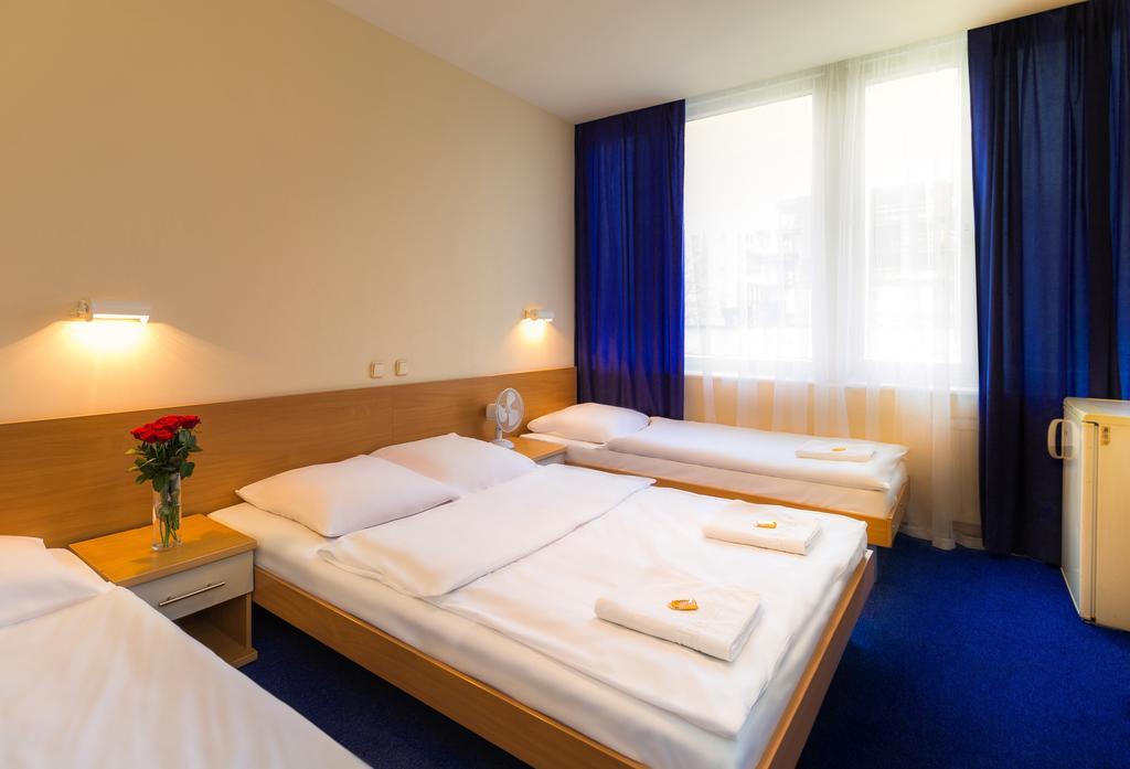 Dom Turystyczny Indigo Hostel Krakau Kamer foto