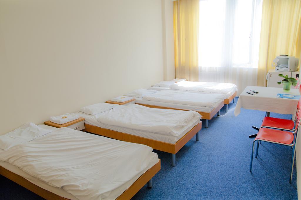 Dom Turystyczny Indigo Hostel Krakau Kamer foto