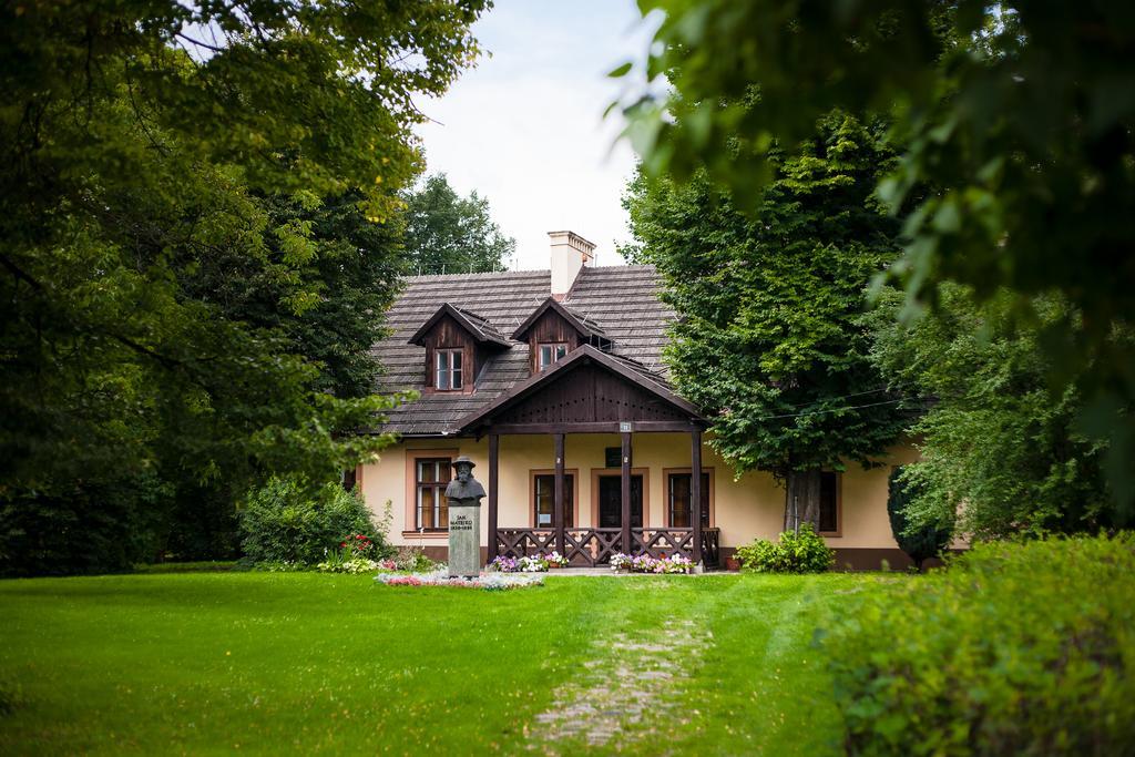 Dom Turystyczny Indigo Hostel Krakau Buitenkant foto