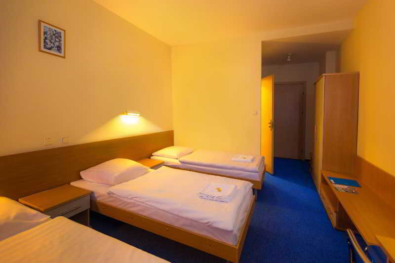 Dom Turystyczny Indigo Hostel Krakau Buitenkant foto